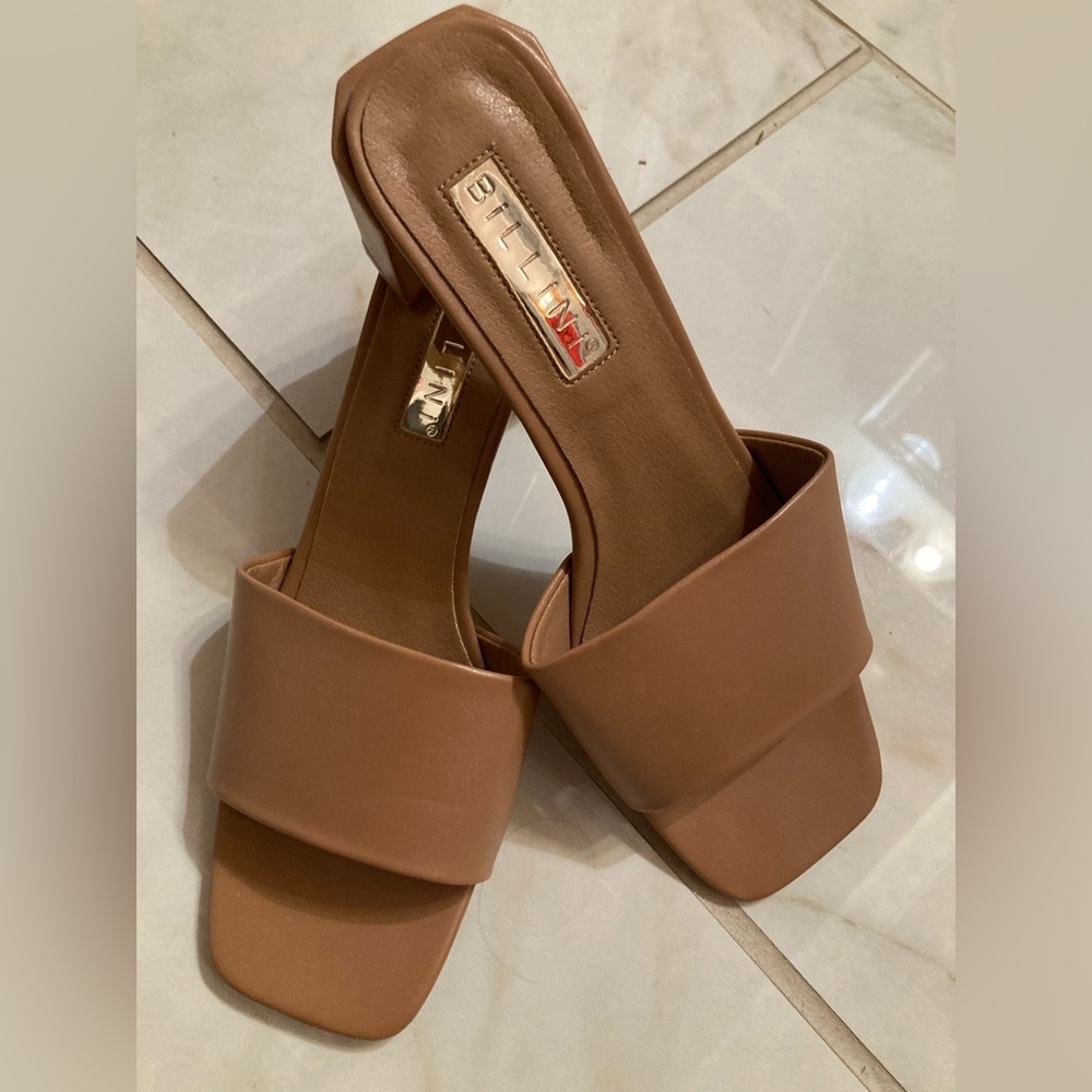 New Bellini leather camel heels size 9